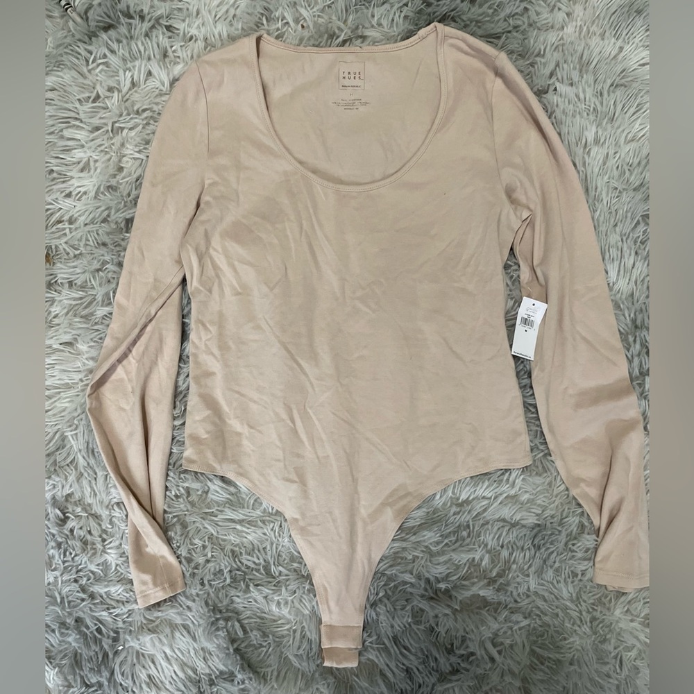 Banana Republic long sleeve scoop neck bodysuit, Size M